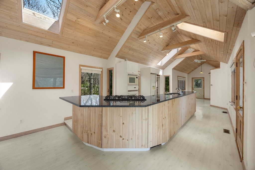 2 Hibbs Lane Property Photo 19