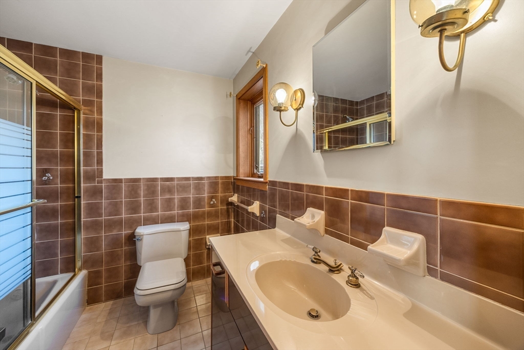 2 Hibbs Lane Property Photo 26