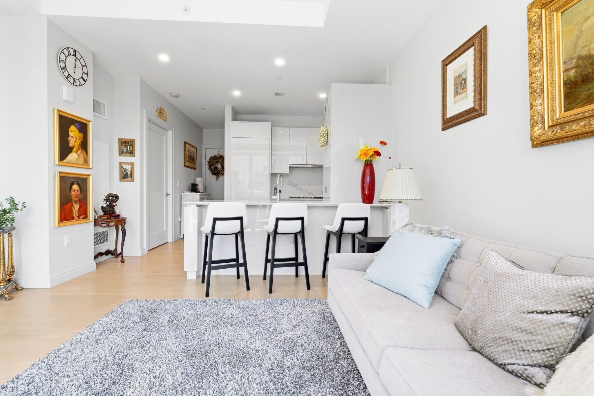 133 Seaport Blvd # 1805 Property Photo 5