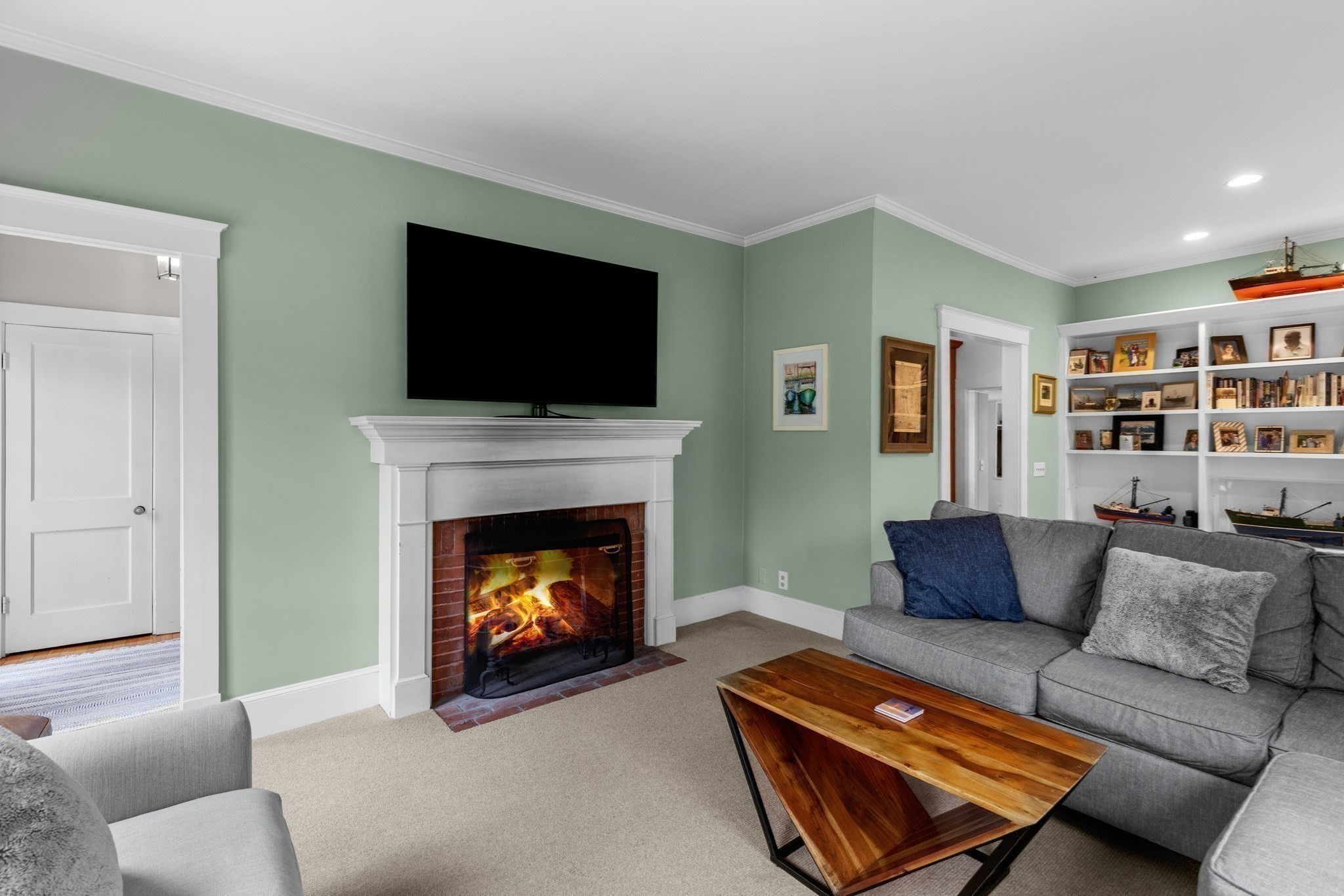 684 Country Way Property Photo 7