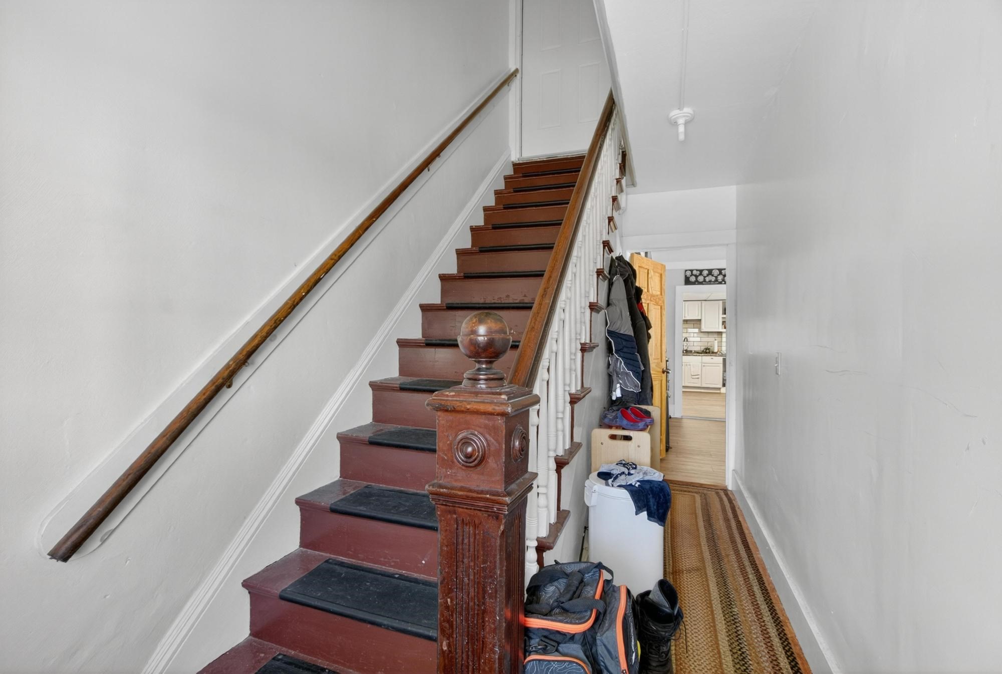 86-88 Cottage St Property Photo 5
