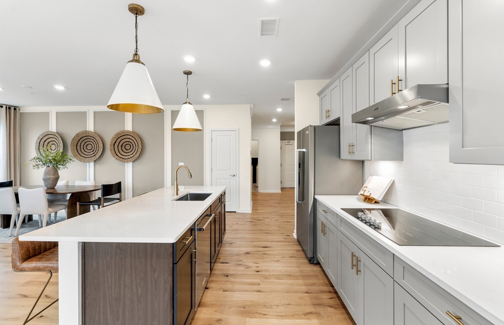 30 Coppersmith Way # 106 Property Photo 3