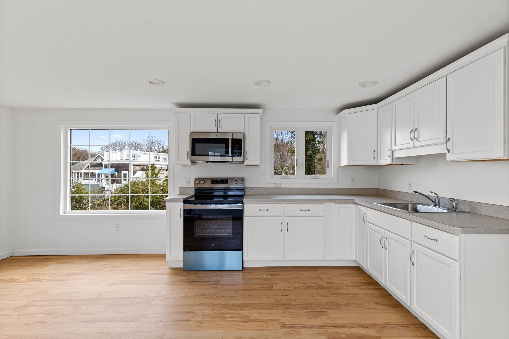 23 Harry Kemp Way # A Property Photo 11