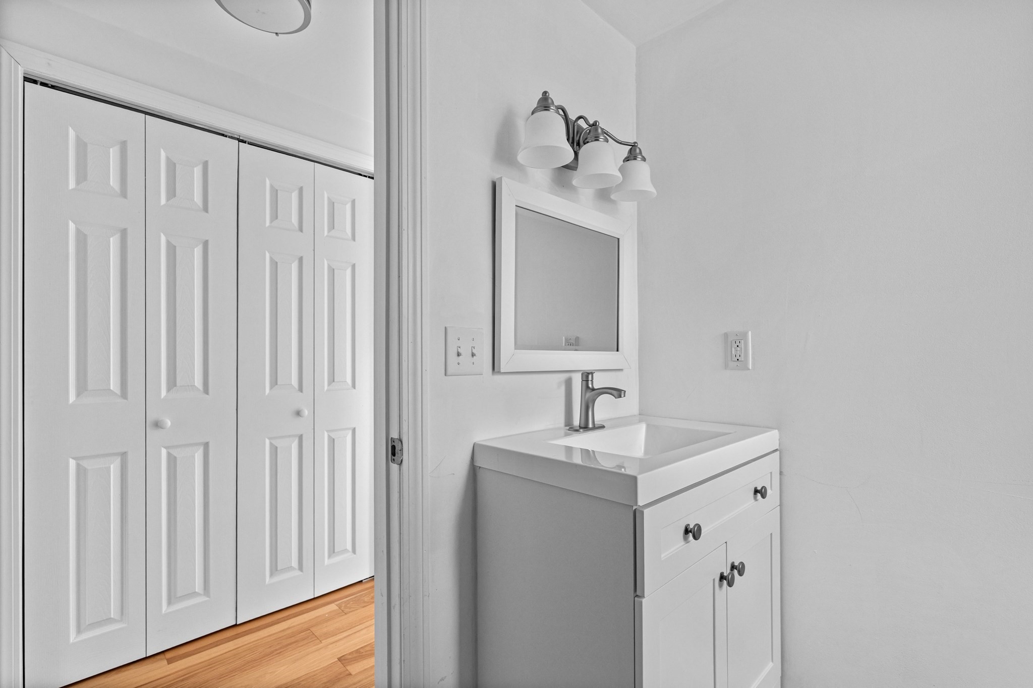 23 Harry Kemp Way # A Property Photo 14