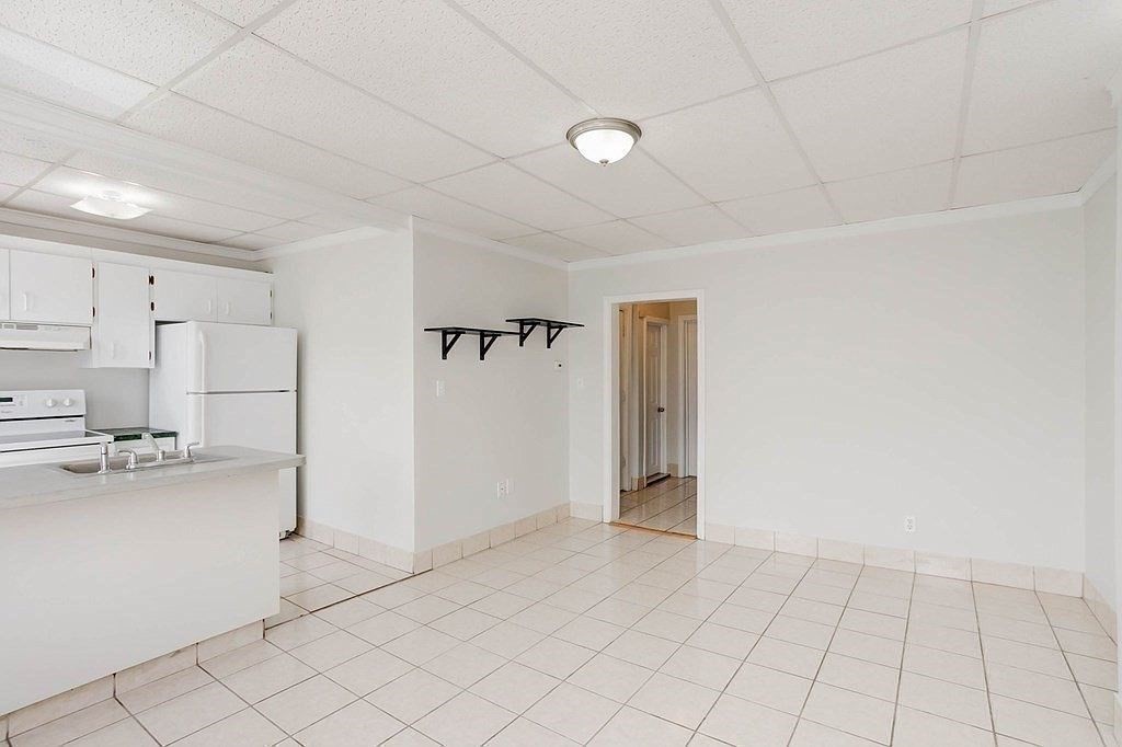 156 Bennington St # 2 Property Photo 3