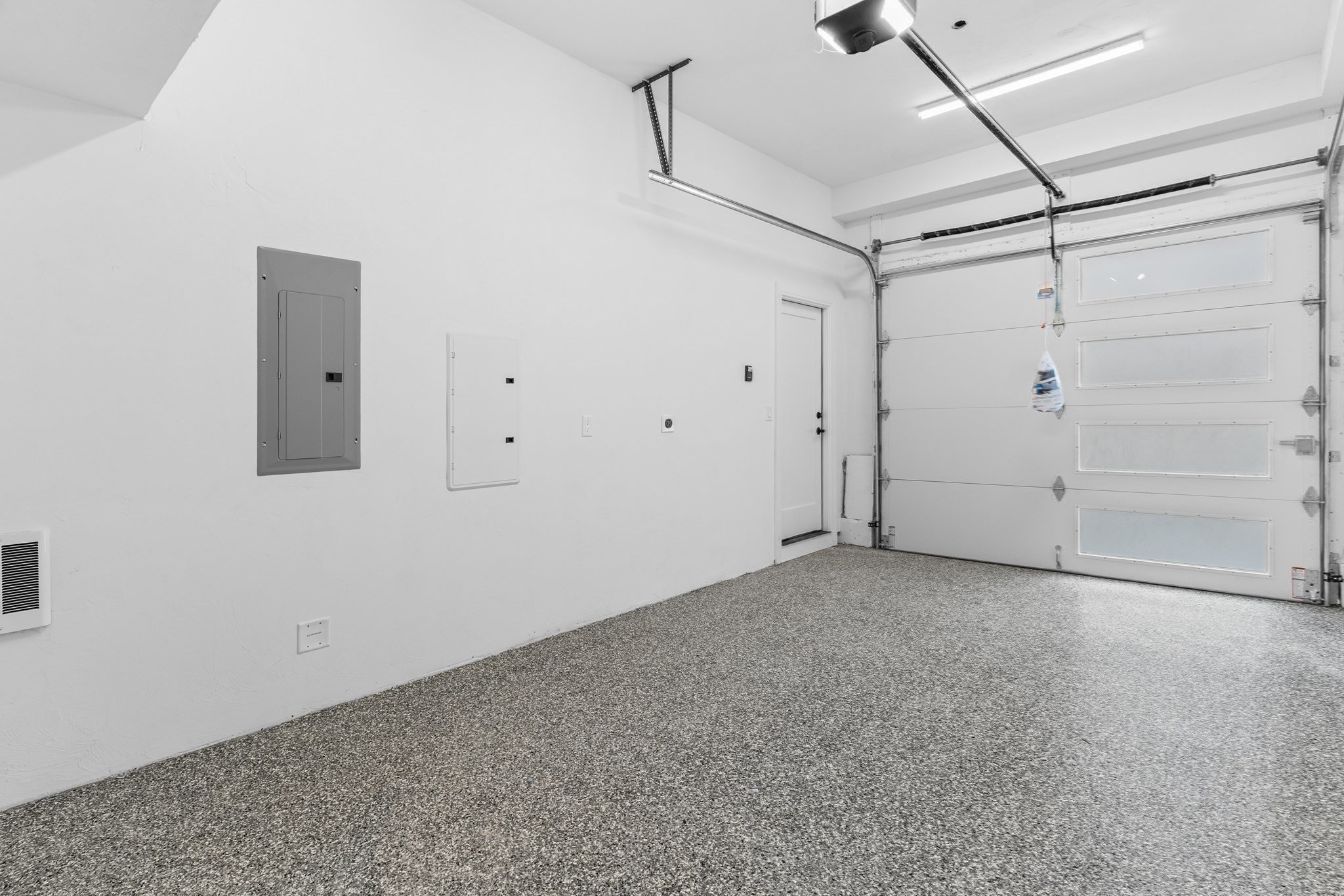 143 Tremont St # 2 Property Photo 18