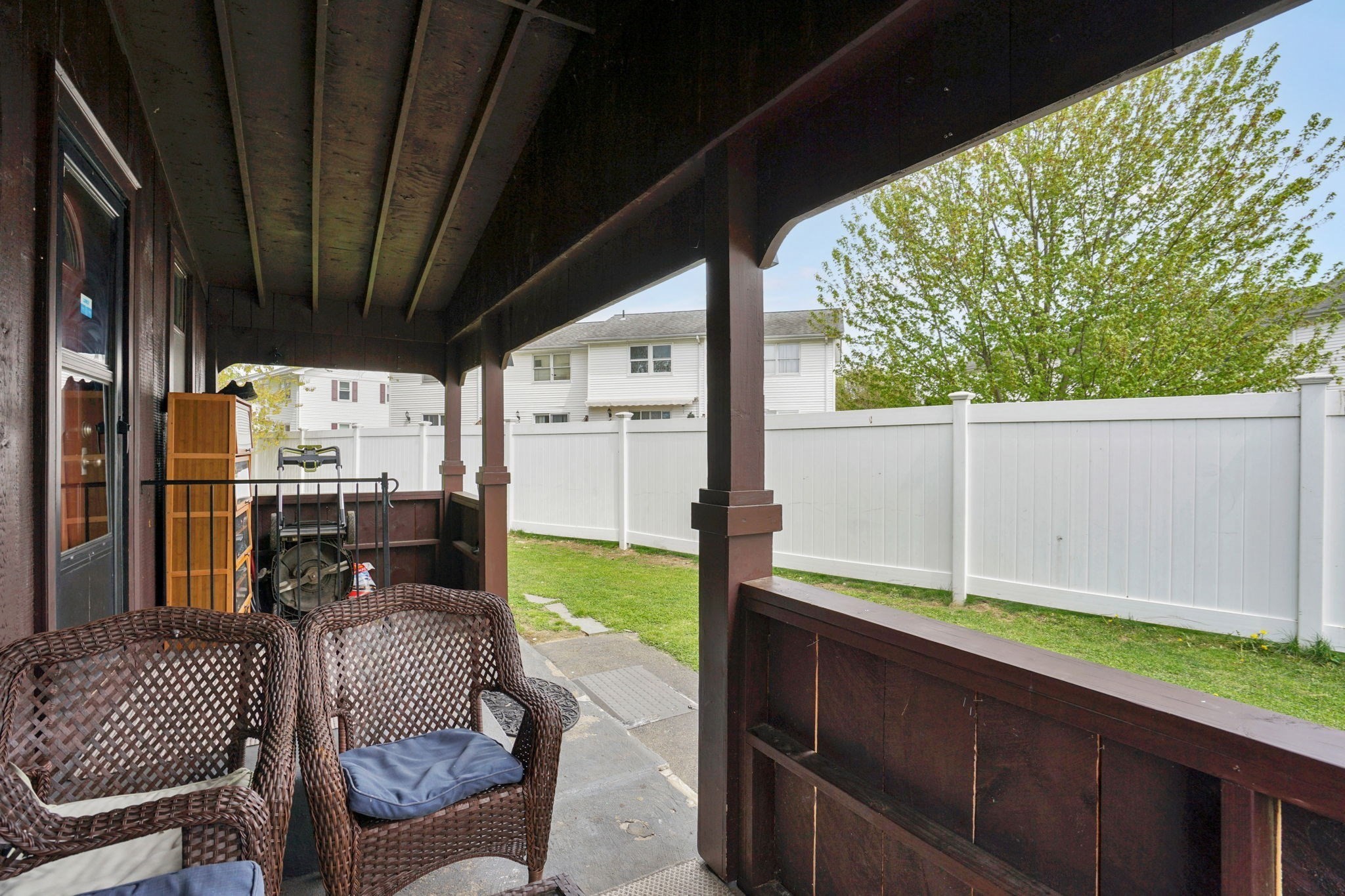94 Cora Ave Property Photo 11