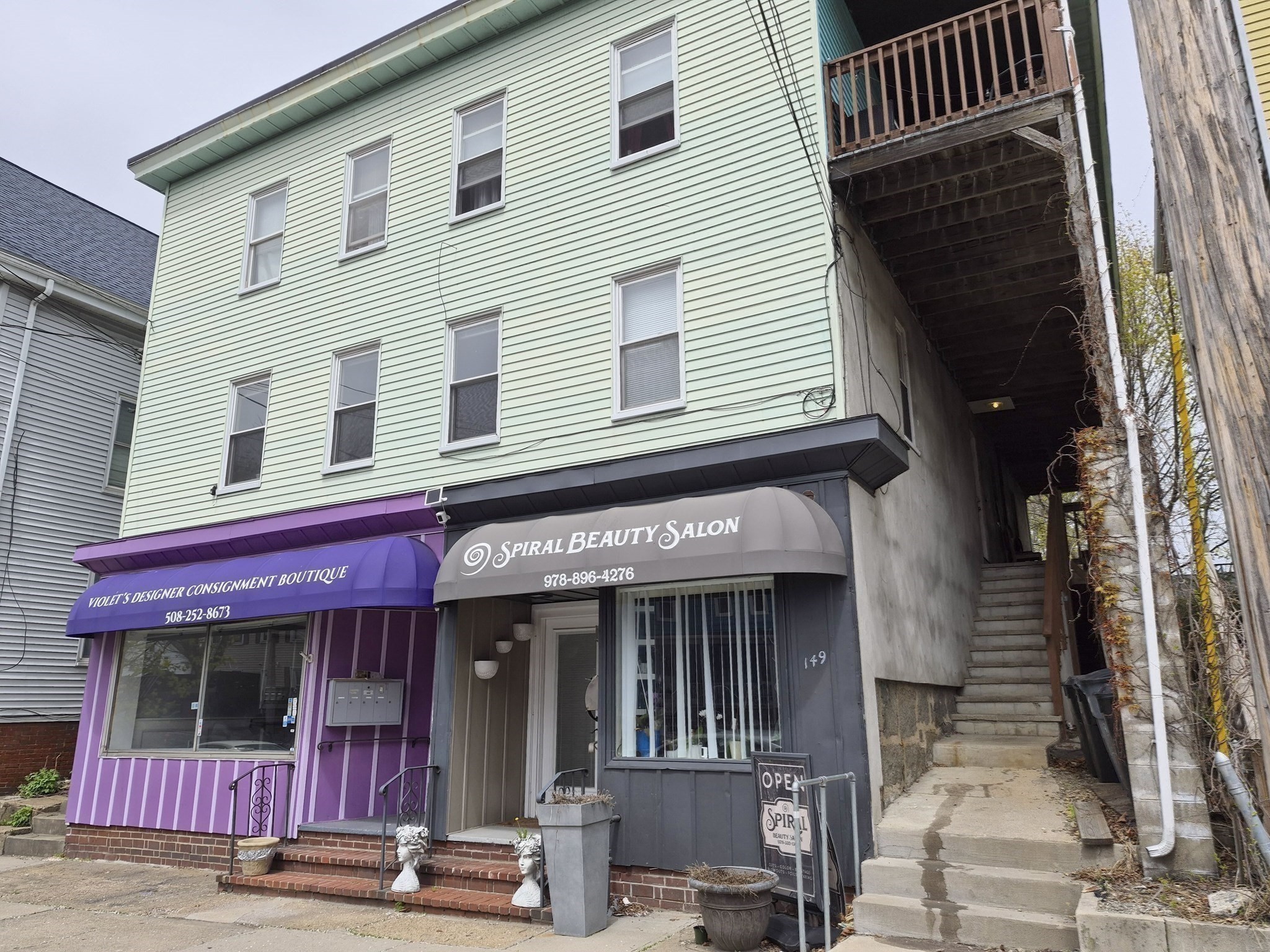 149 Washington St Property Photo 5