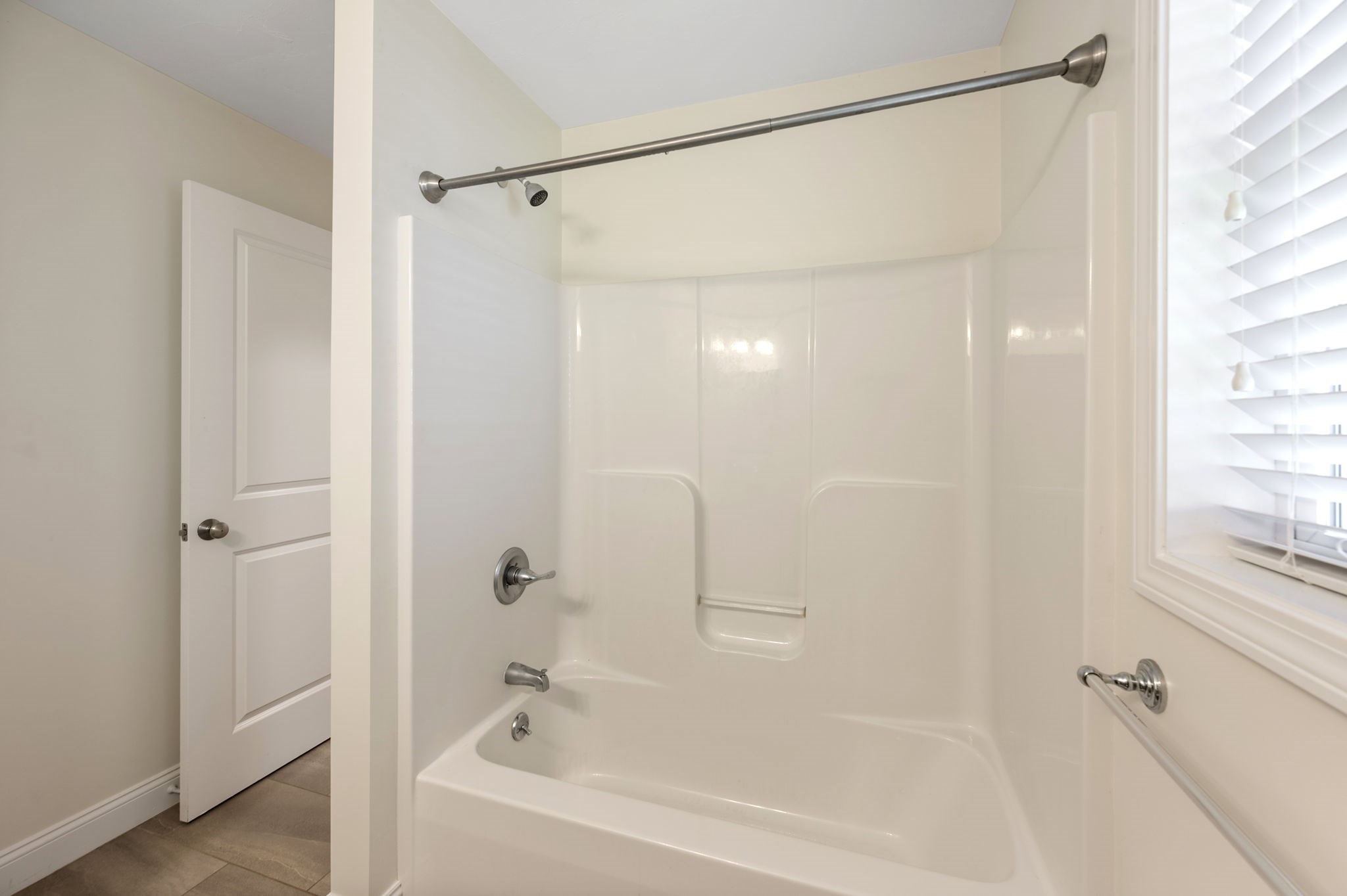 1148 Bedford St Property Photo 14