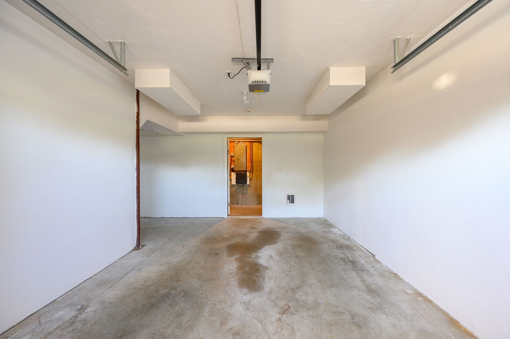 1148 Bedford St Property Photo 20