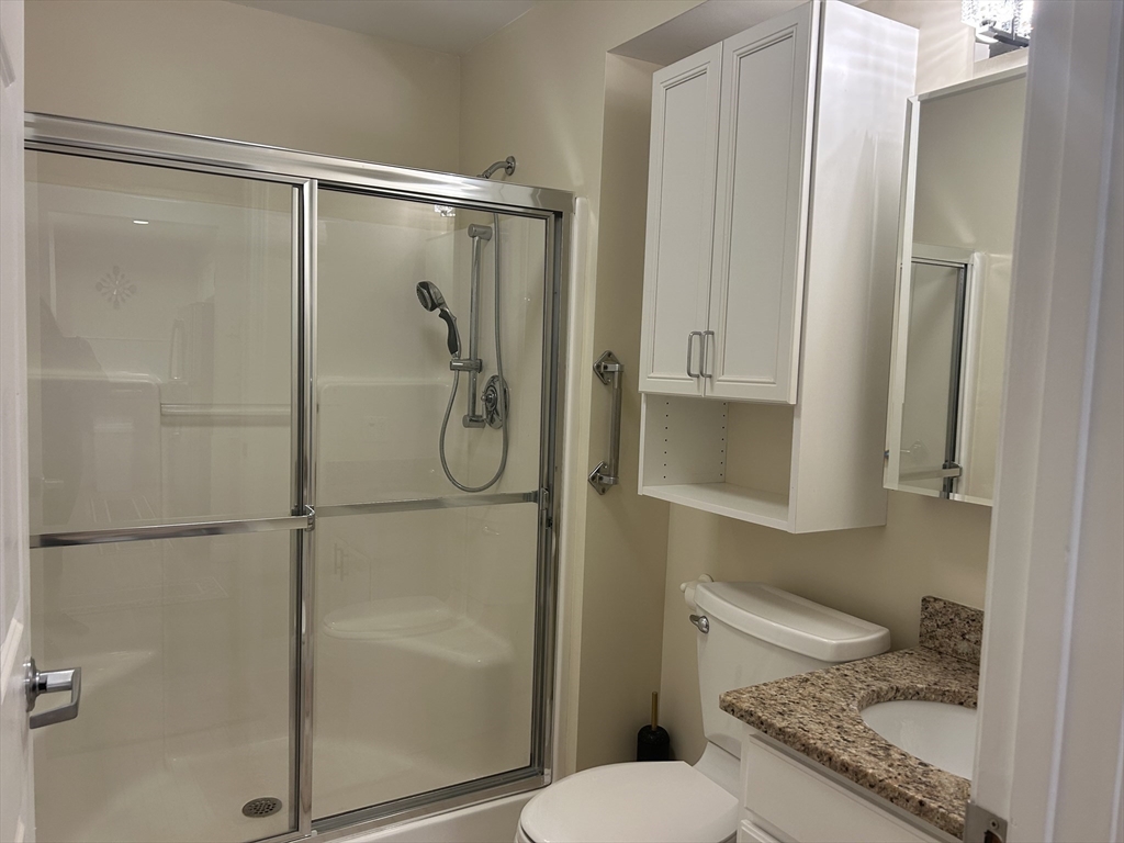 141 Chestnut St # G7 Property Photo 6