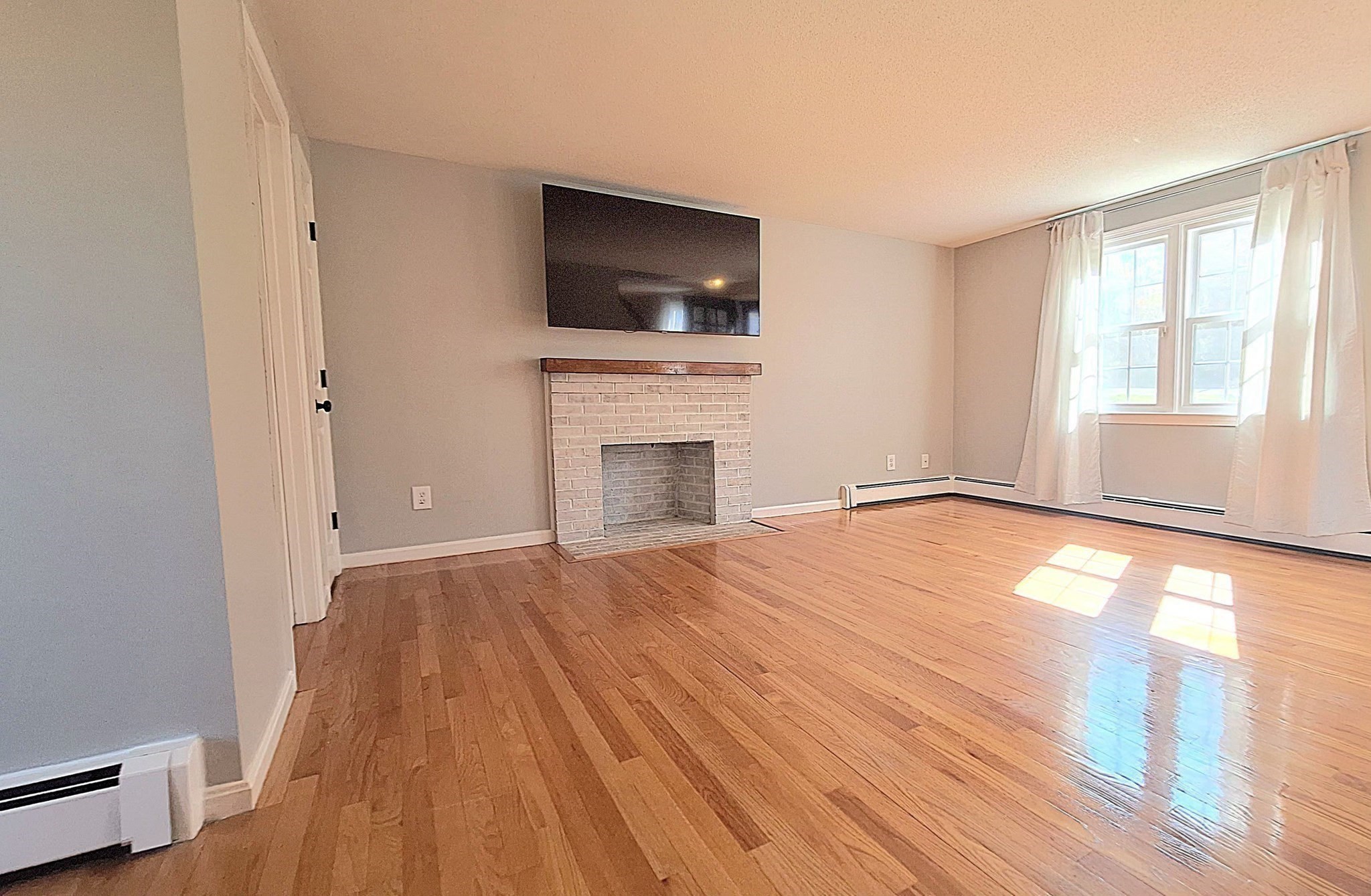 120 Spring Street Property Photo 3