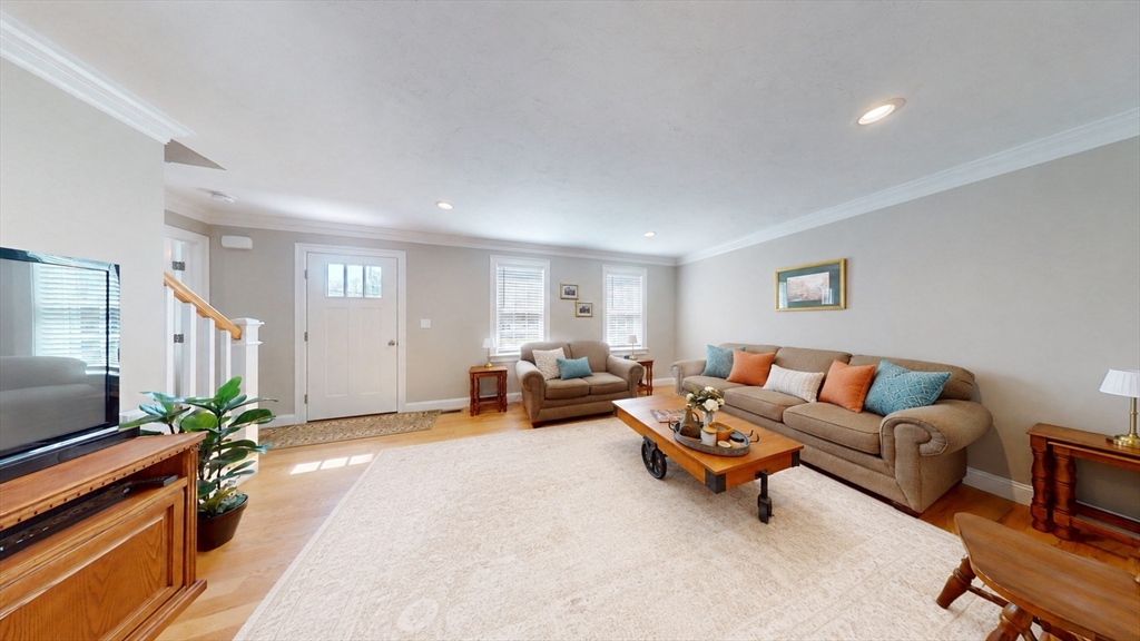287 Wareham Property Photo 6