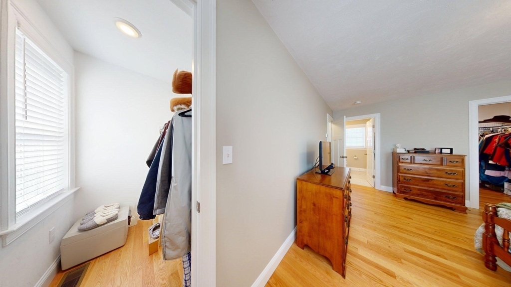 287 Wareham Property Photo 14