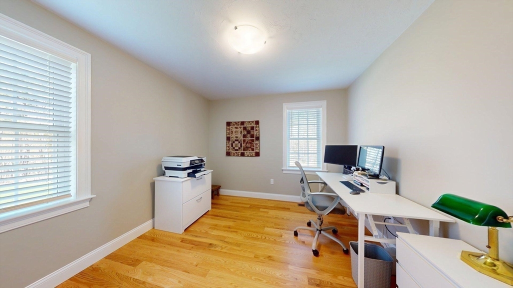 287 Wareham Property Photo 17