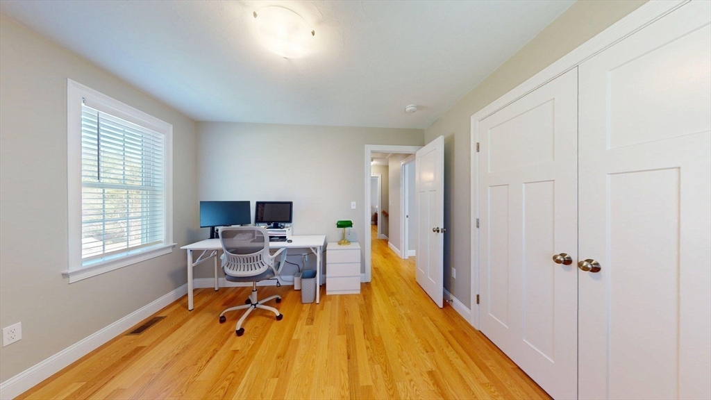287 Wareham Property Photo 18