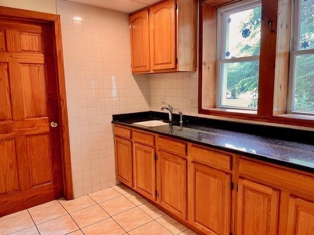 8-a Boylston # 2b Property Photo 8