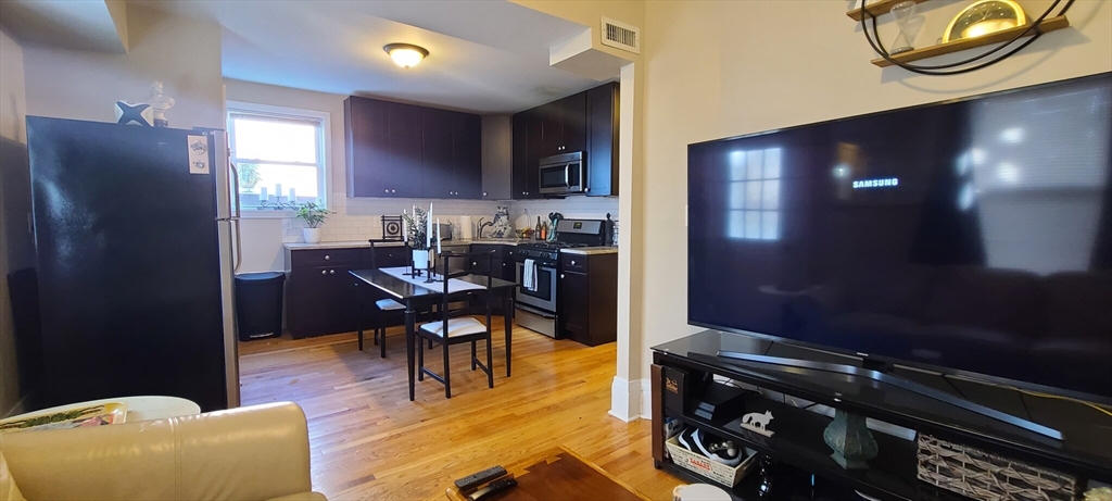367 Dorchester St # 2 Property Photo 1