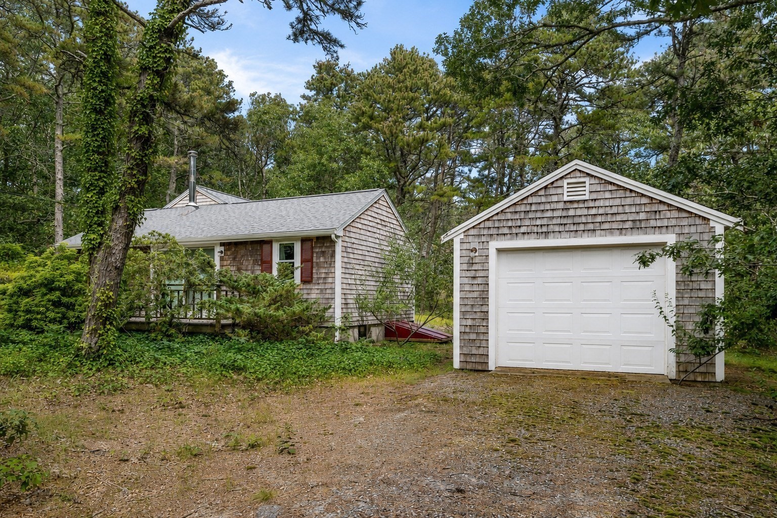 10 Bartlett Rd Property Photo 3