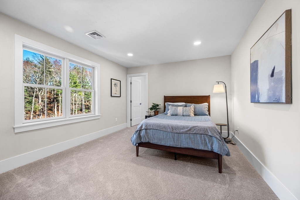 31 Thomas Mann Circle # 20 Property Photo 9