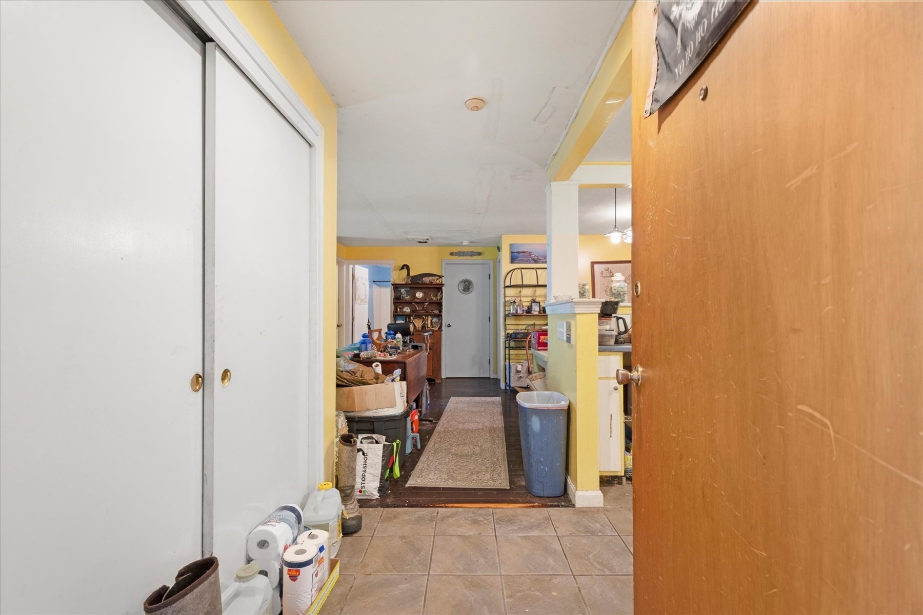 2 Marc Dr Property Photo 5