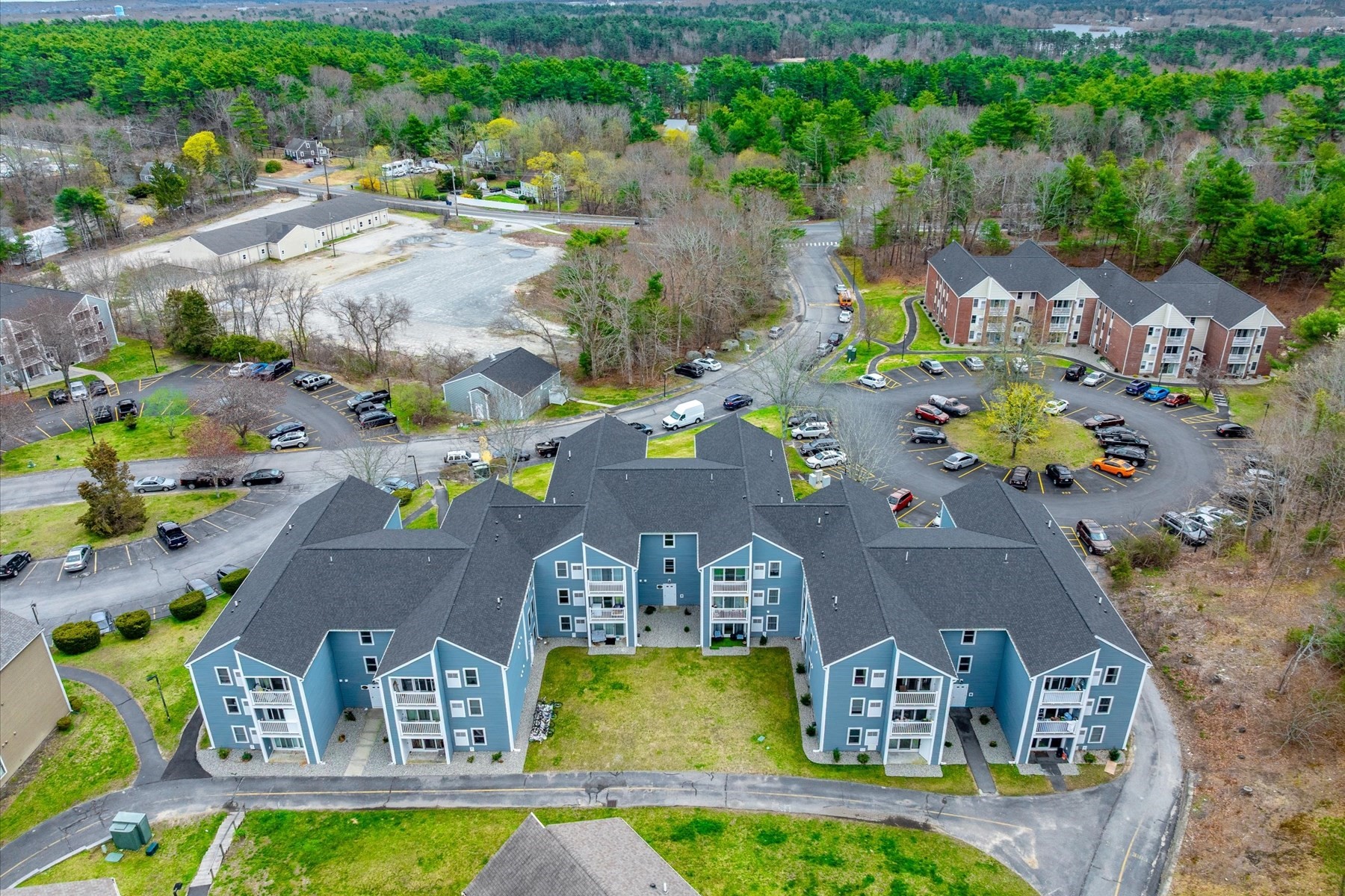 2 Marc Dr Property Photo 28