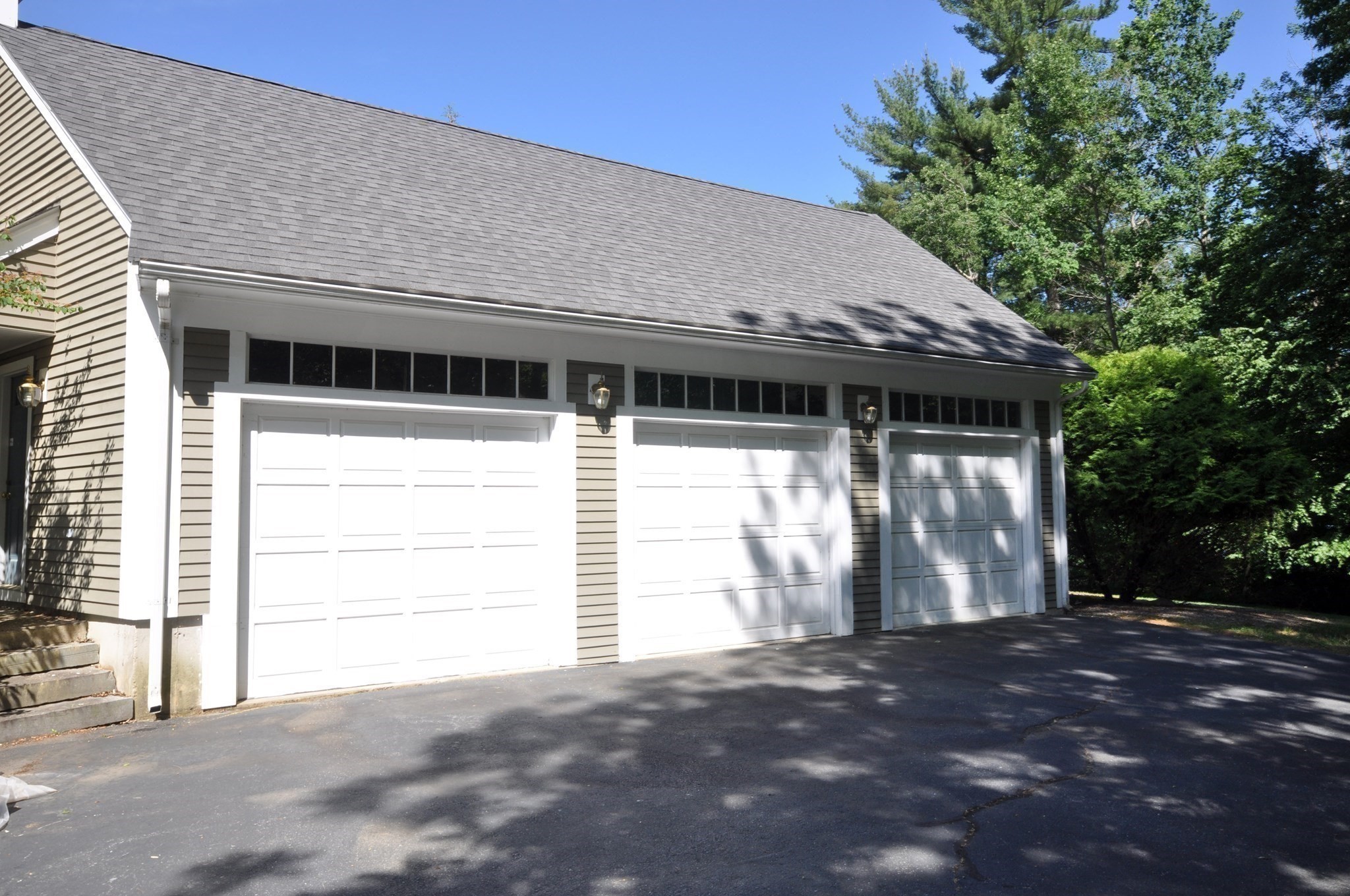 9 Breezy Point Rd Property Photo 6