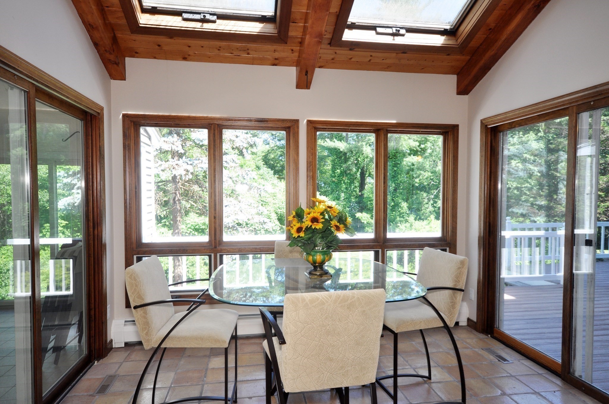9 Breezy Point Rd Property Photo 12