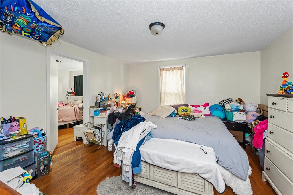 492 Fletcher St Property Photo 13