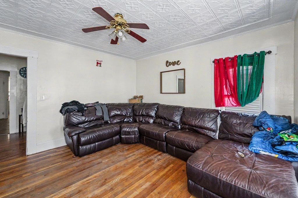 492 Fletcher St Property Photo 20