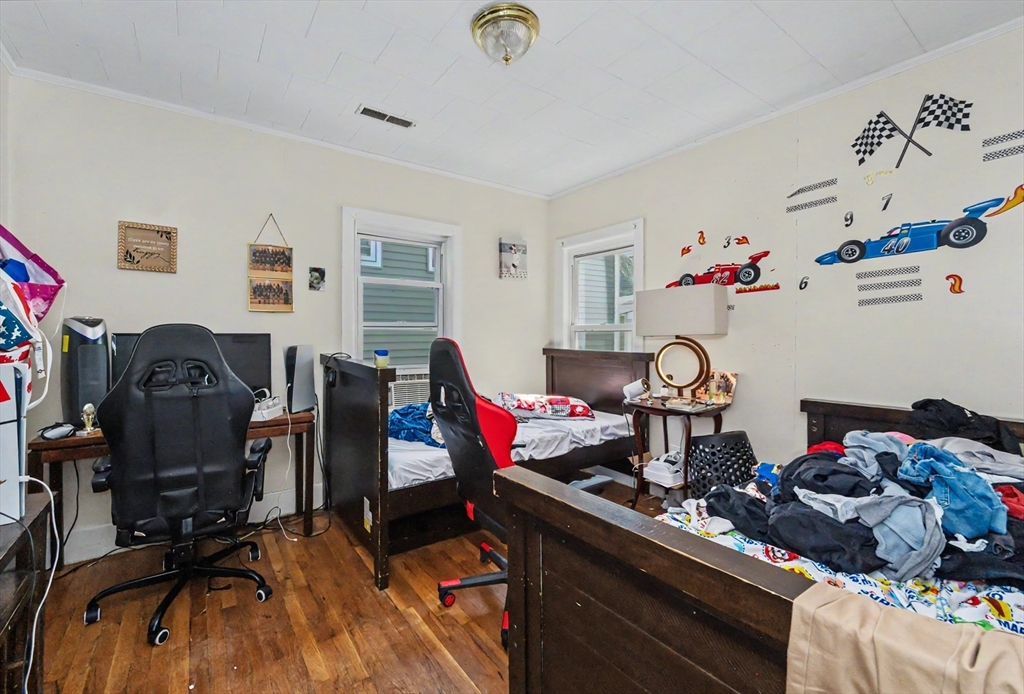 492 Fletcher St Property Photo 27