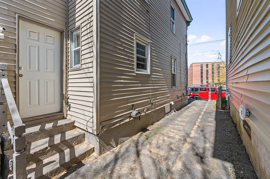 492 Fletcher St Property Photo 38