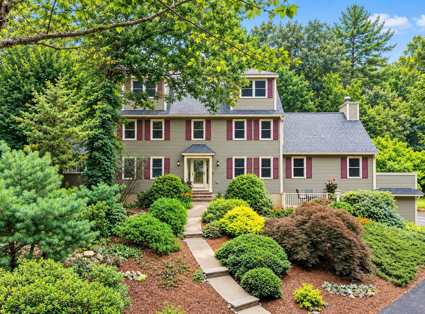 19 Pheasant Lane Property Photo 1