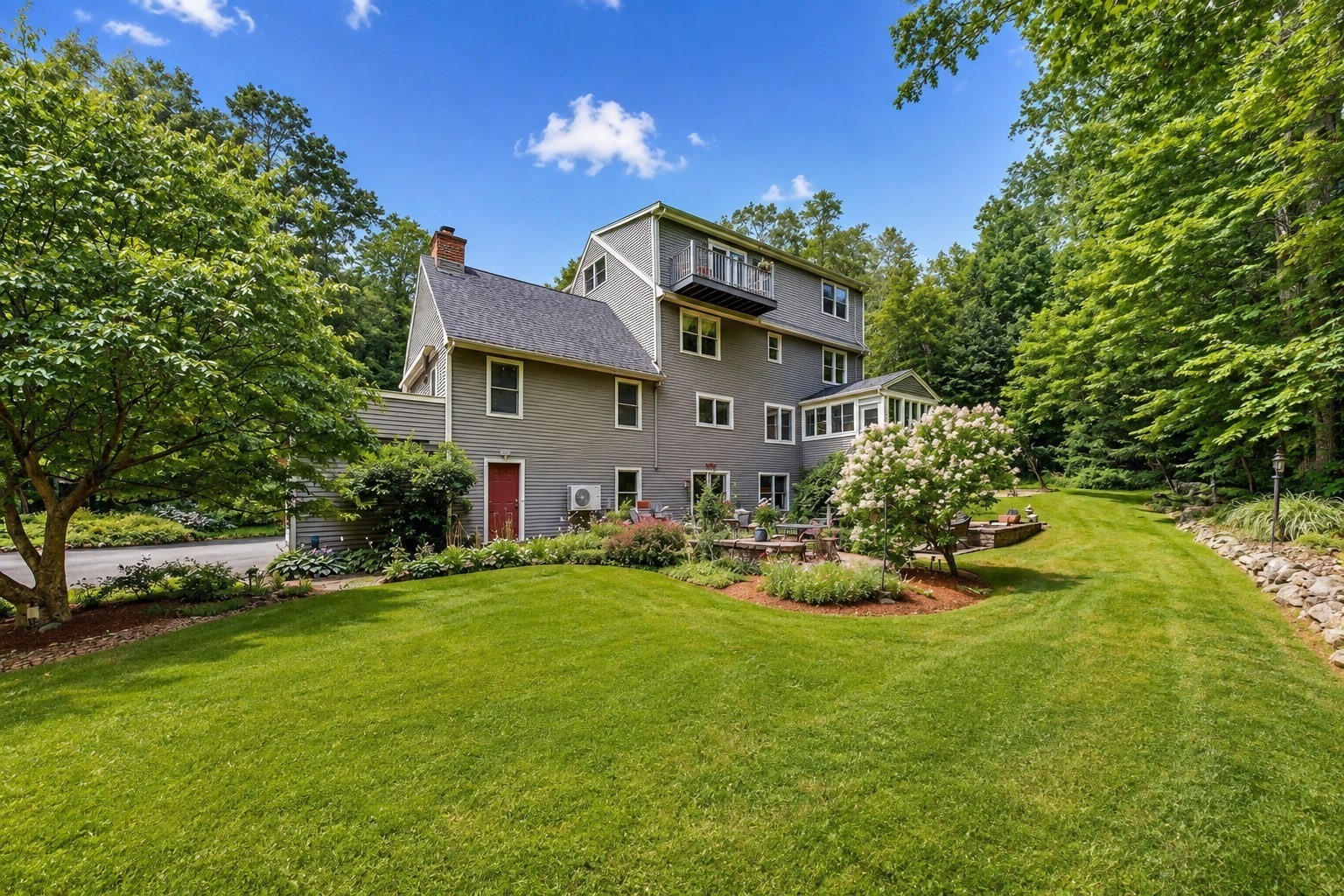 19 Pheasant Lane Property Photo 3