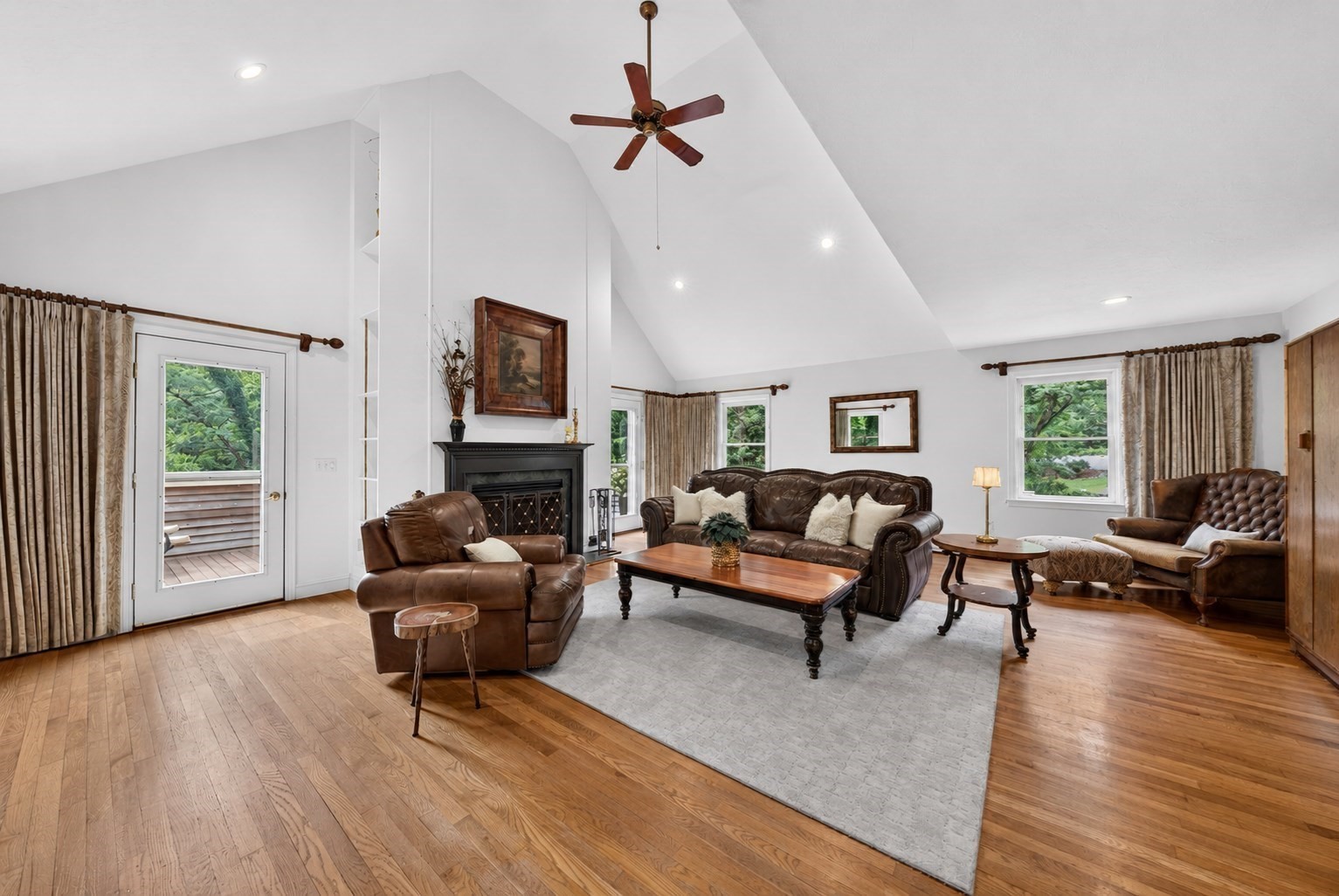 19 Pheasant Lane Property Photo 8