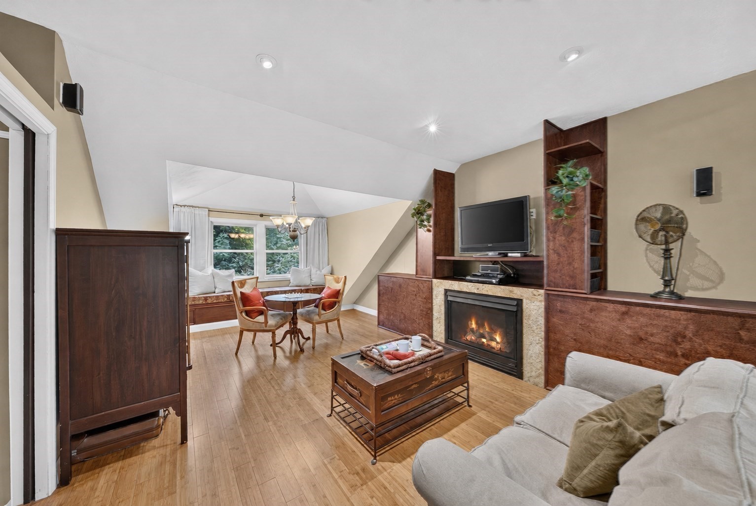 19 Pheasant Lane Property Photo 17