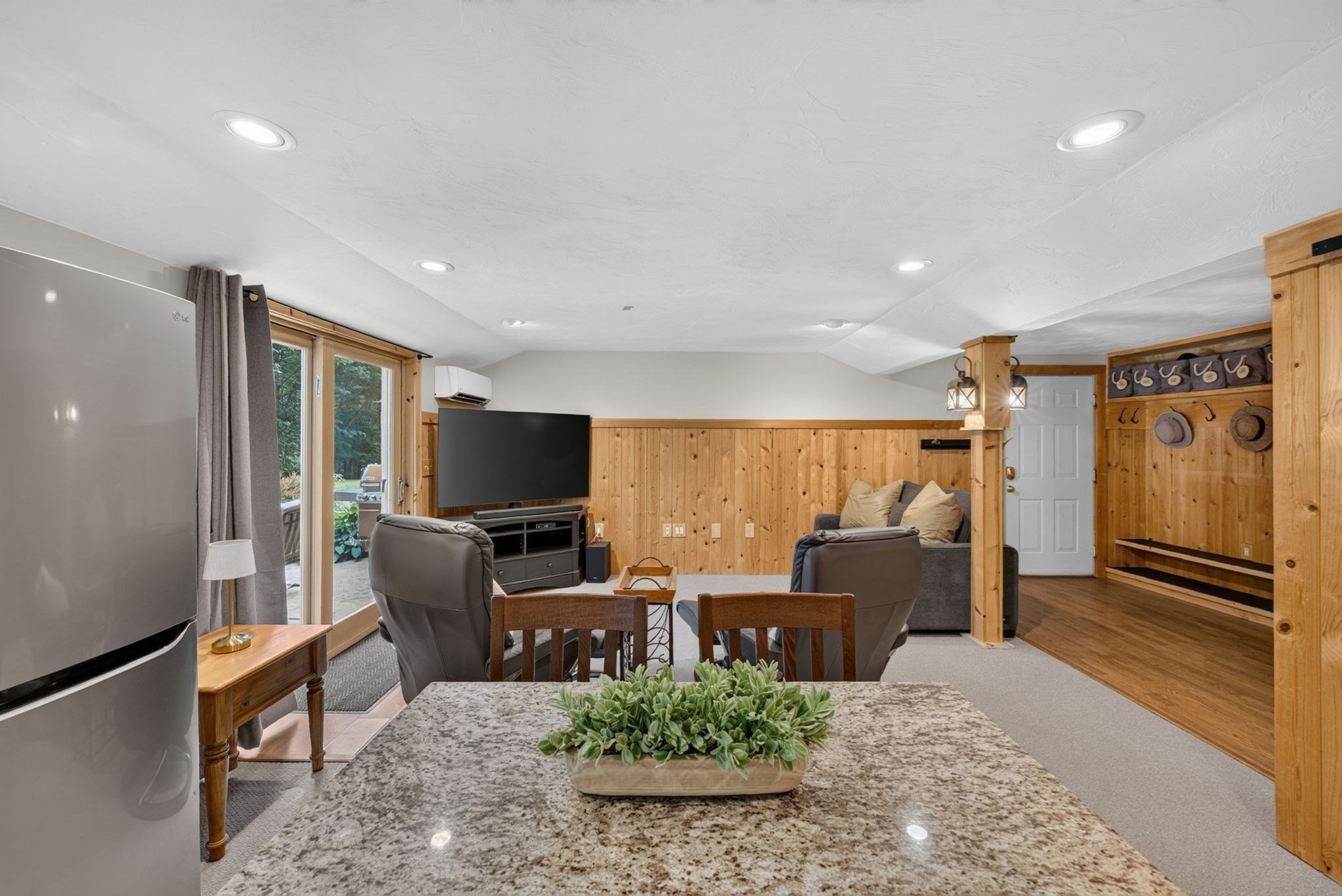 19 Pheasant Lane Property Photo 31