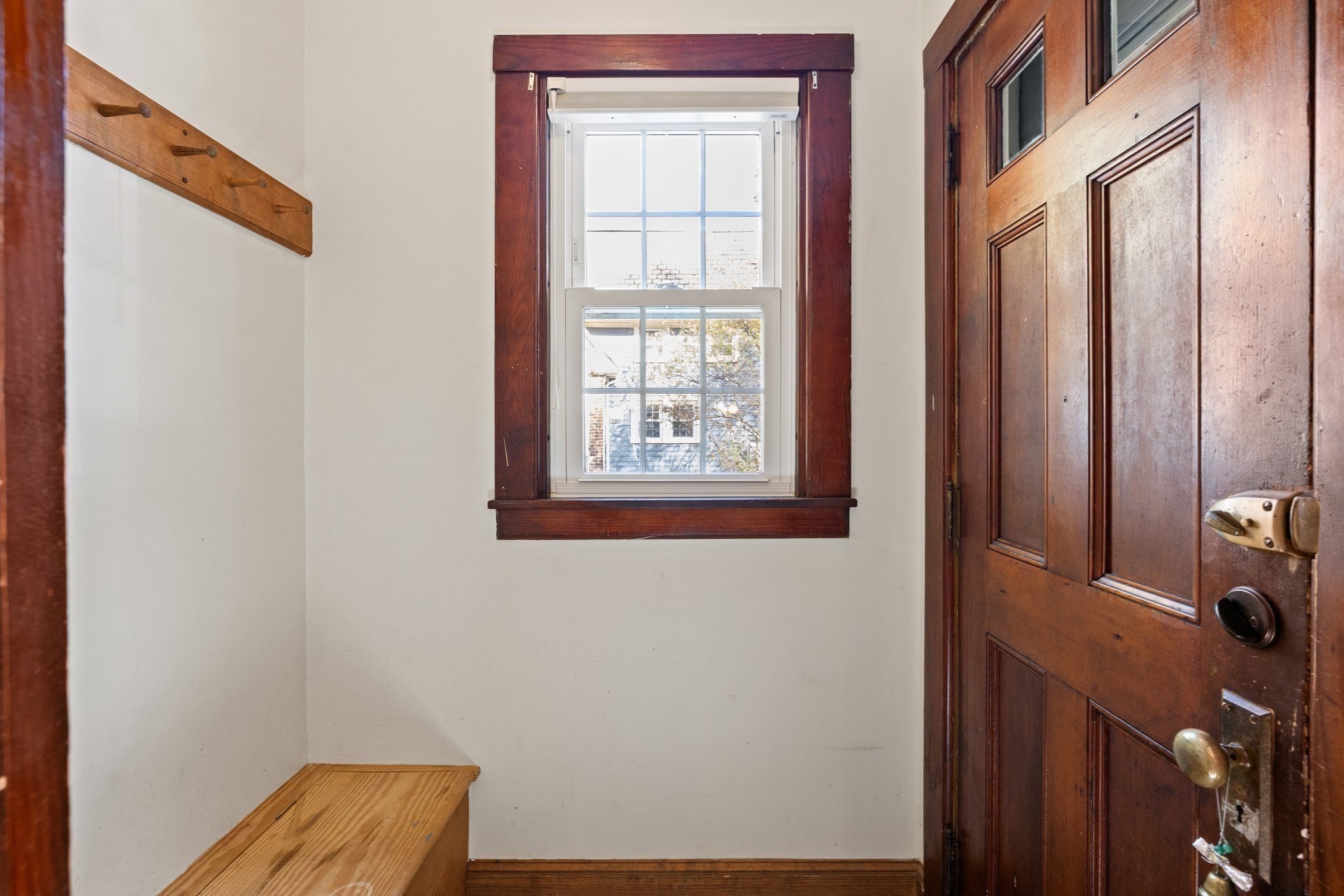 61 Woodlawn Ave Property Photo 15