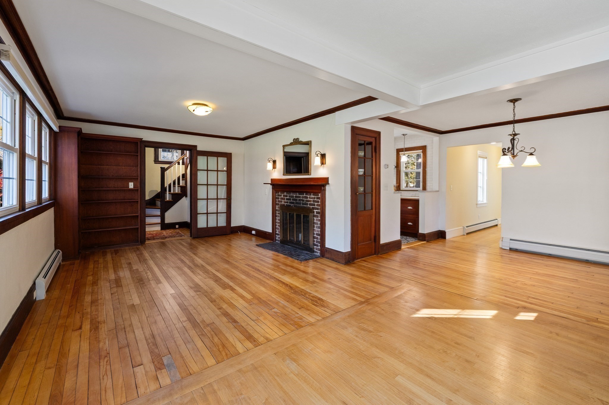 61 Woodlawn Ave Property Photo 18
