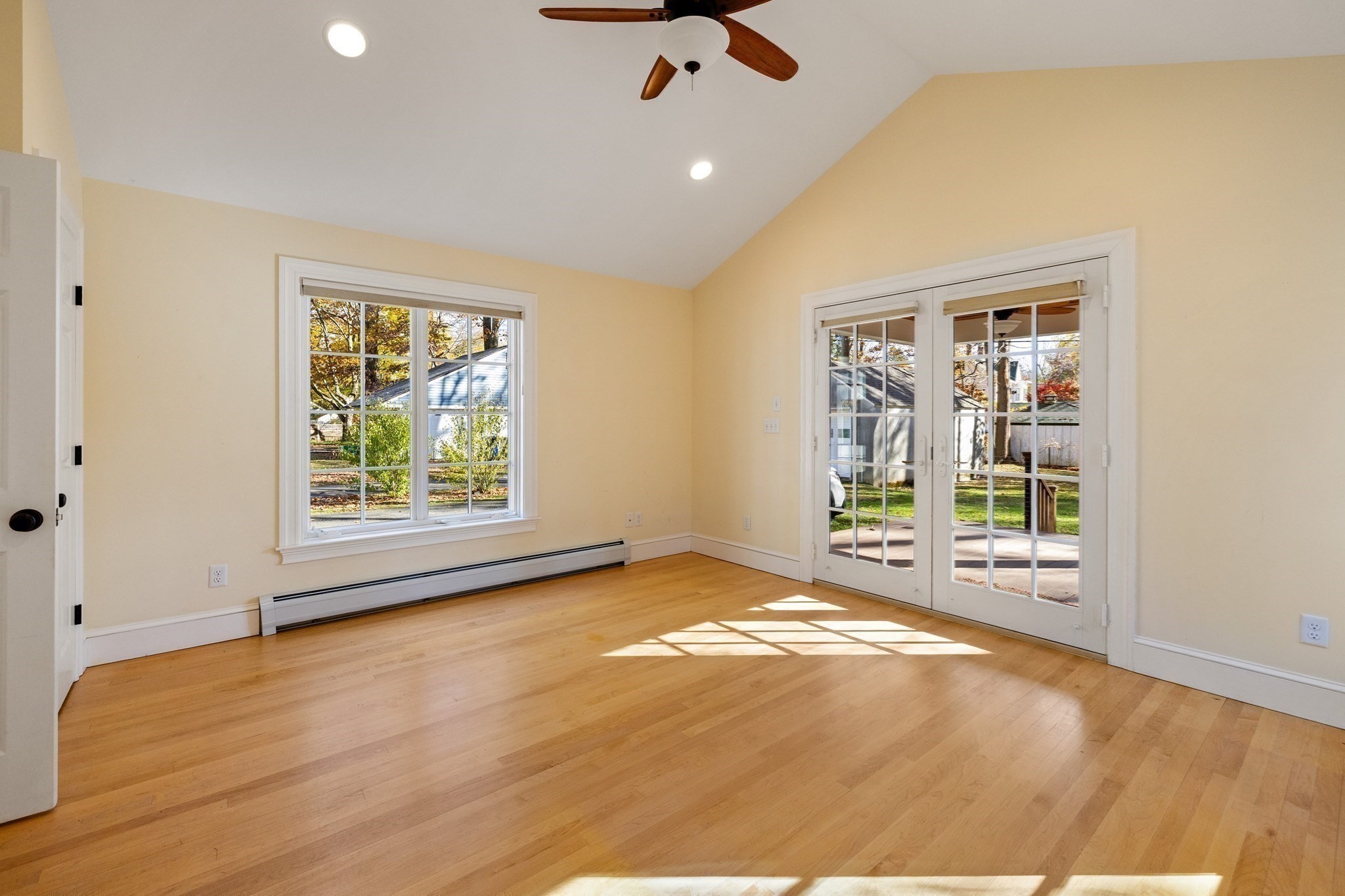 61 Woodlawn Ave Property Photo 22