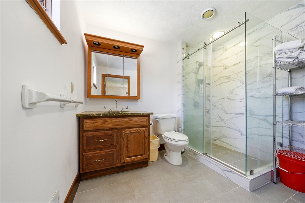 268 Concord Rd Property Photo 9