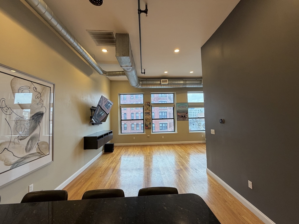 54 Central Sq # 4a Property Photo 4