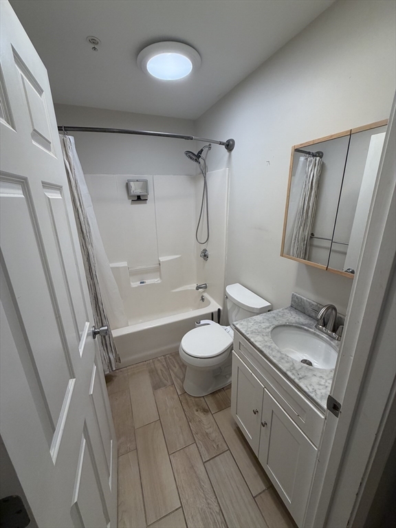 54 Central Sq # 4a Property Photo 13