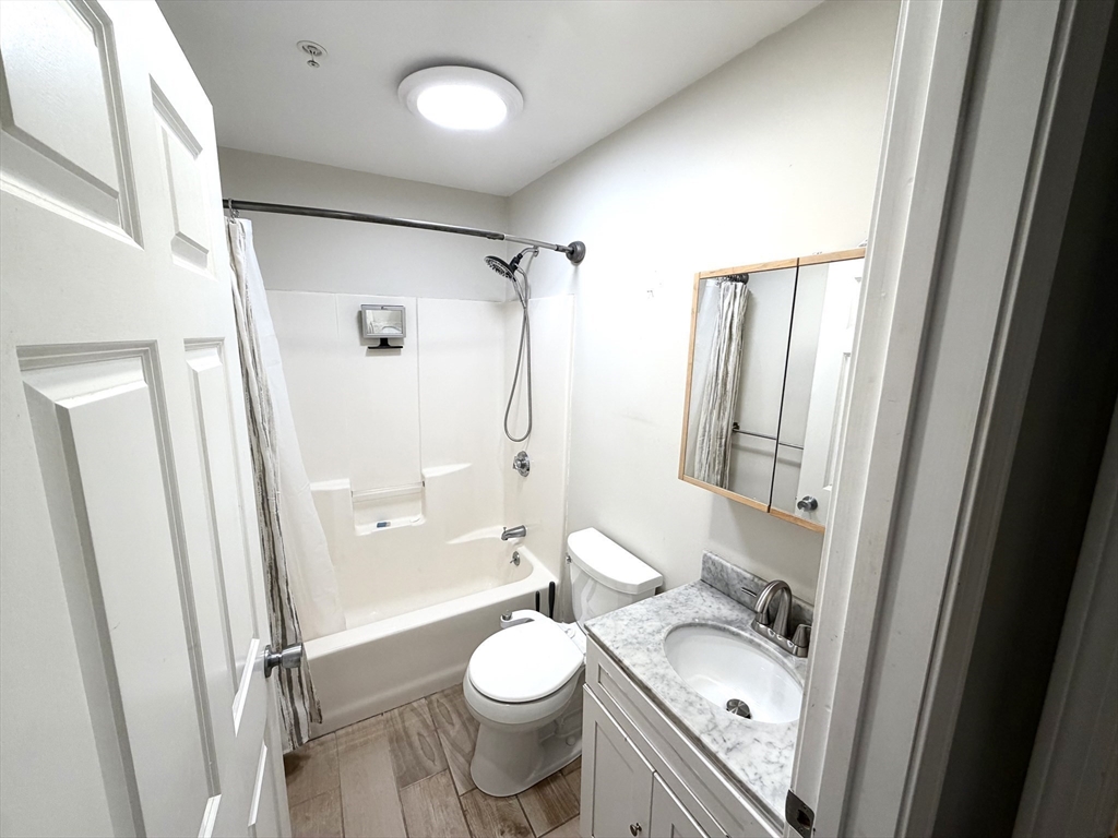 54 Central Sq # 4a Property Photo 14