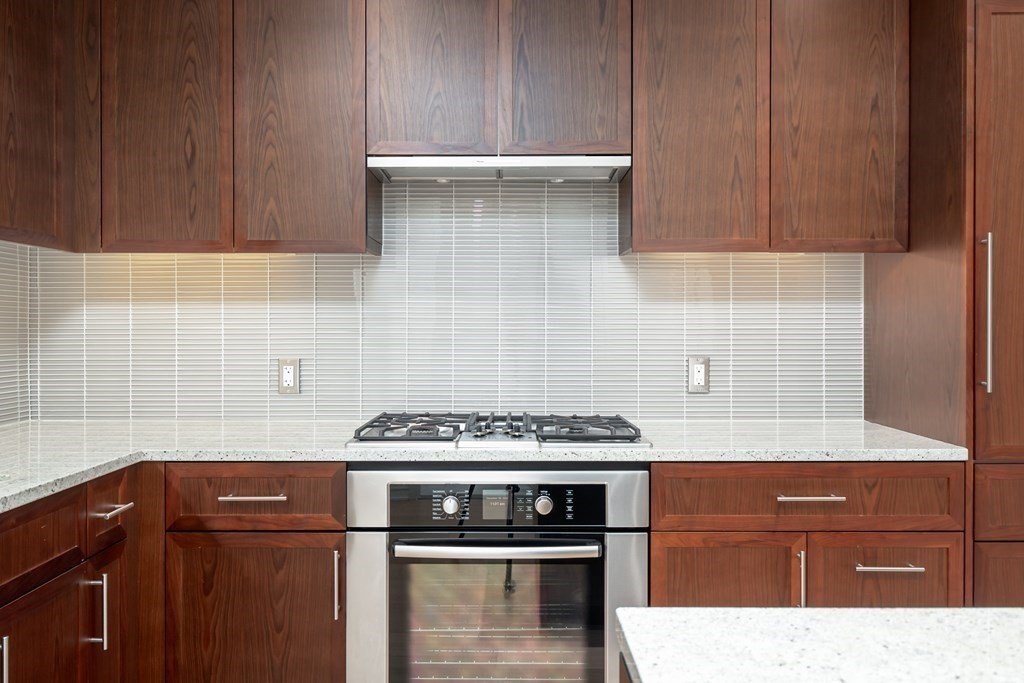 580 Washington # 311 Property Photo 4