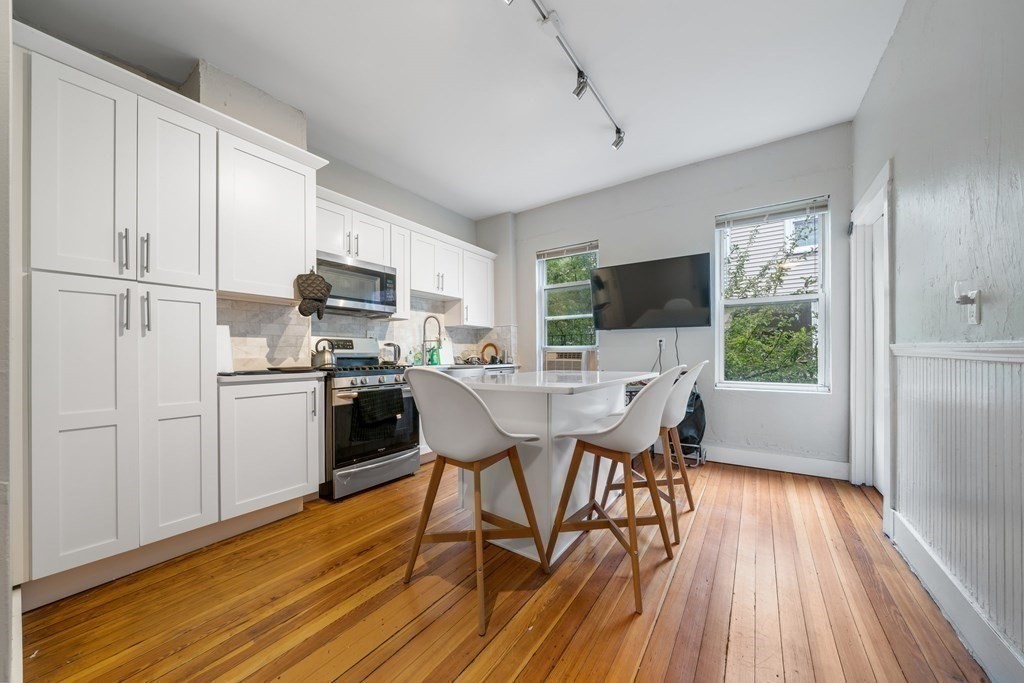 77 Webster St # 2 Property Photo 1