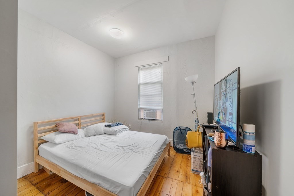 77 Webster St # 2 Property Photo 5