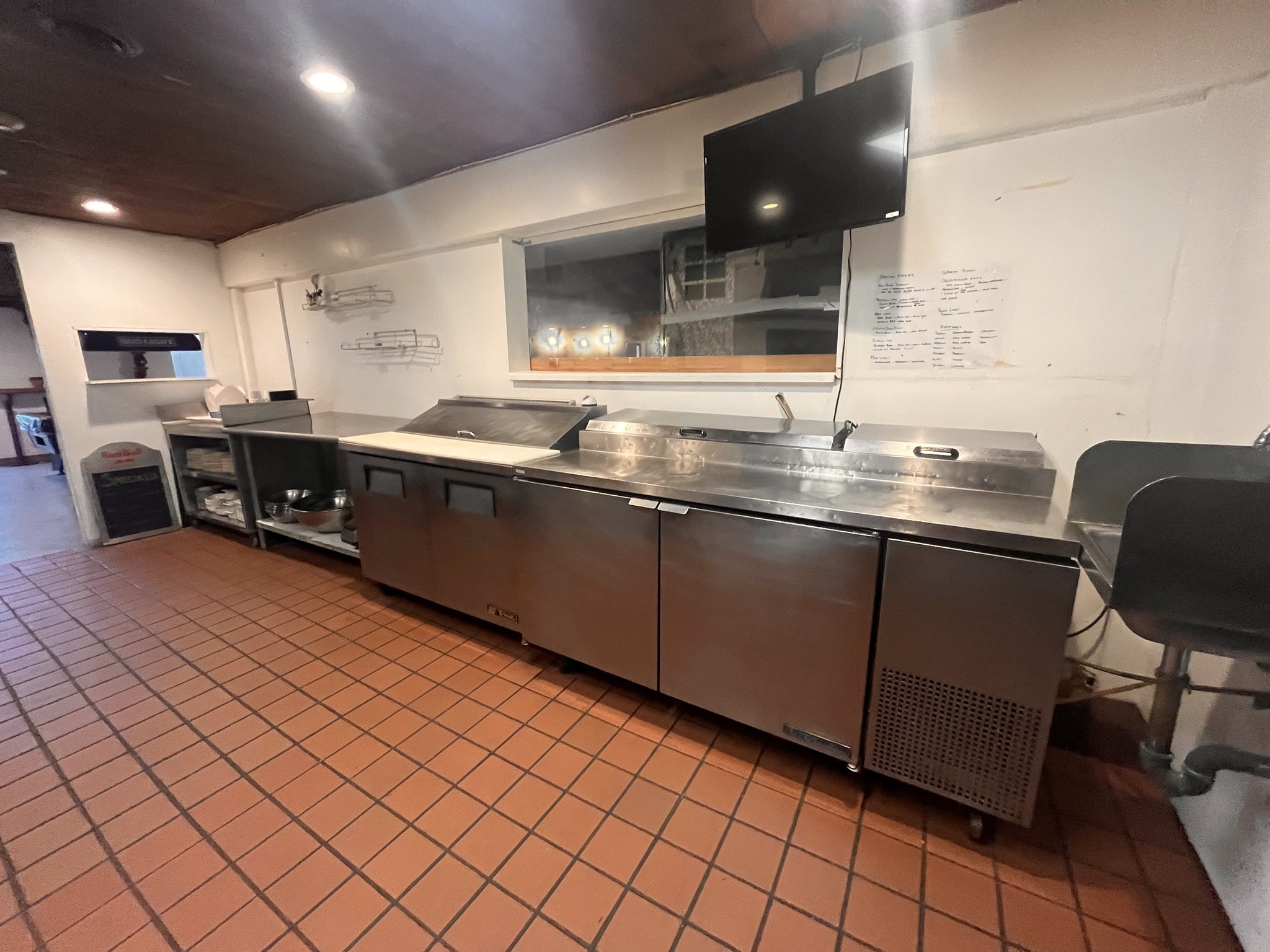 270 Onset Ave Property Photo 13