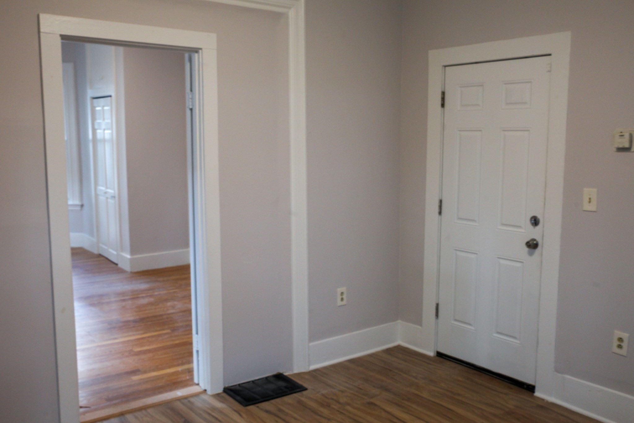 43 Clifford St # 1 Property Photo 4