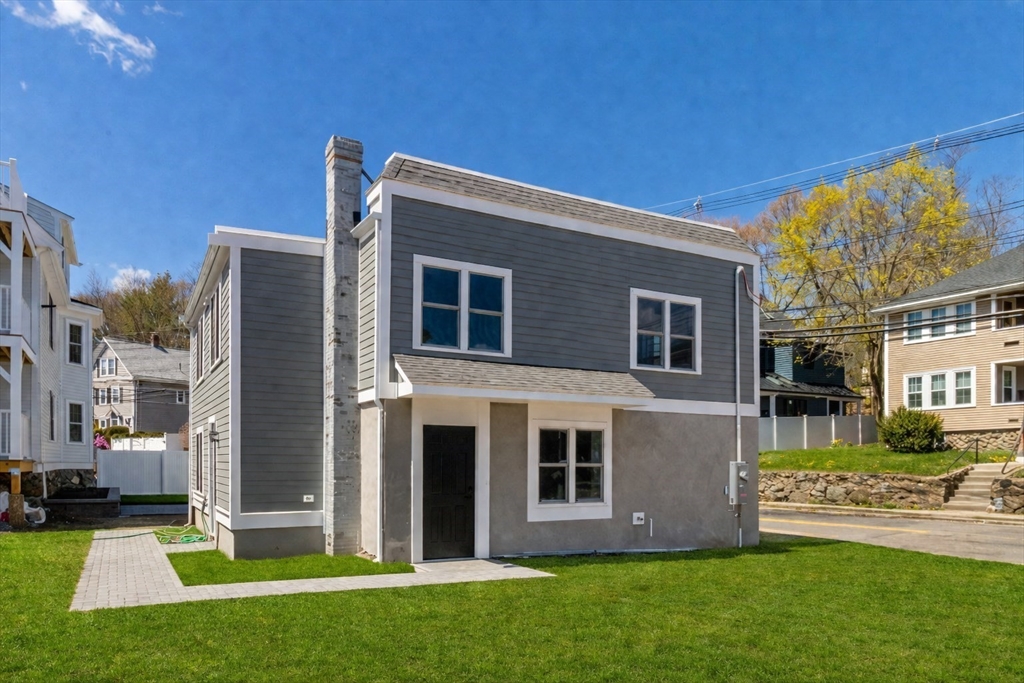 30 Columbus Ave Property Photo 1